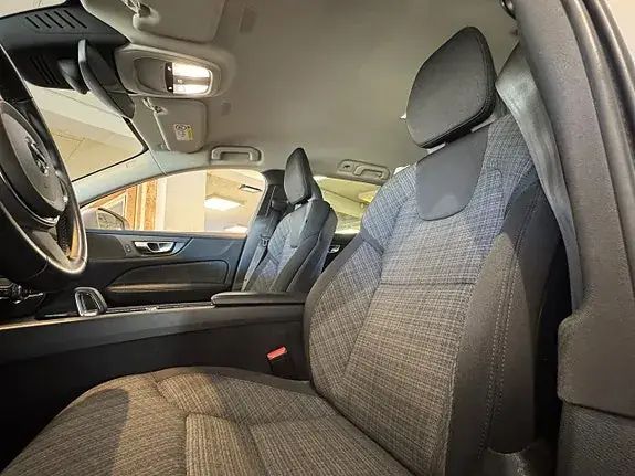 Volvo V60 Cross Country 2023 photo 5