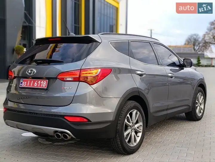 Hyundai Santa Fe 2013 photo 4