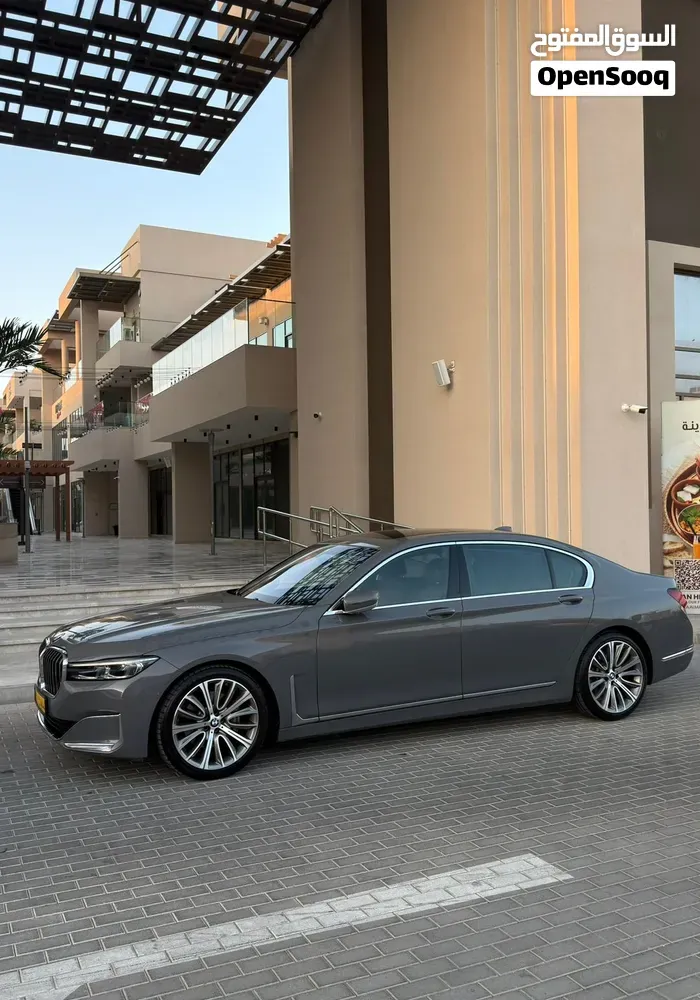 BMW 7 Series 2020 photo 2
