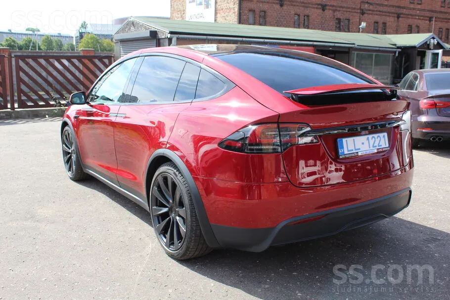 Tesla Model X 2023 photo 3