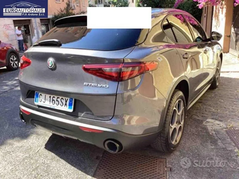Alfa Romeo Stelvio 2022 photo 2