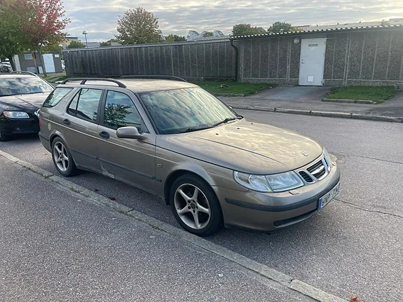 Saab 9-5 2004 photo 2
