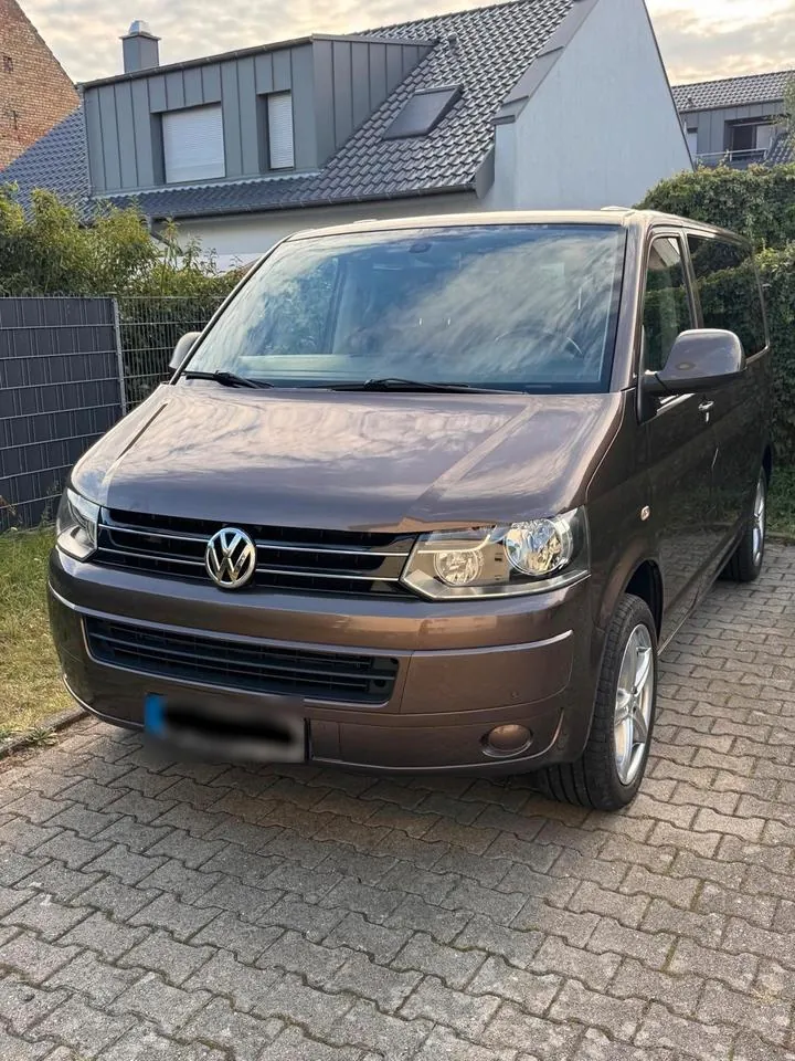 Volkswagen T5 Caravelle