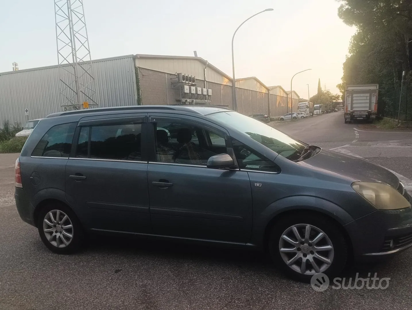 Opel Zafira 2006 photo 2