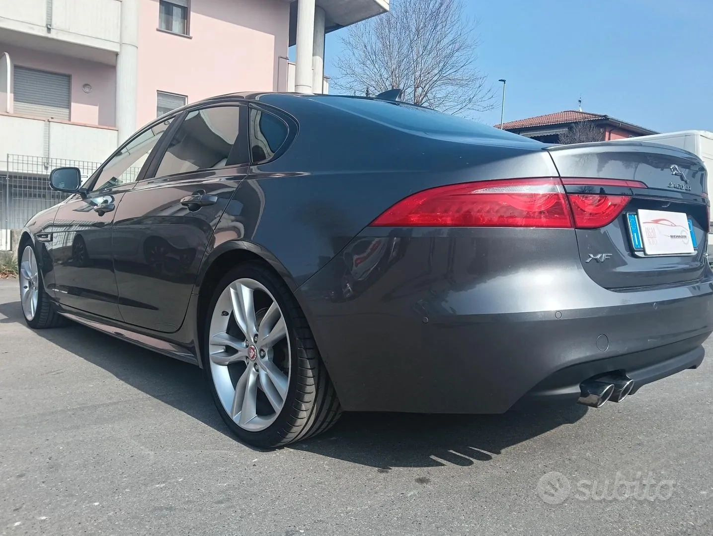 Jaguar Xf 2017 photo 4