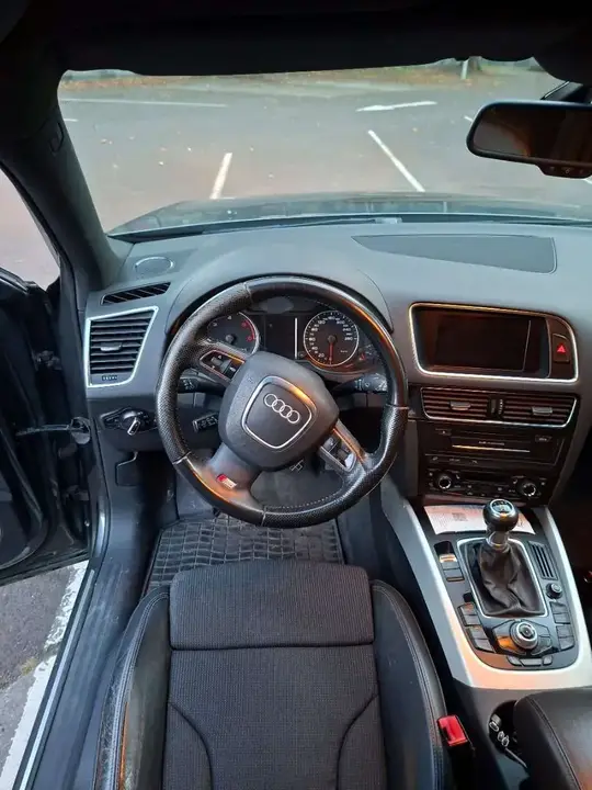Audi Q5 2008 photo 3