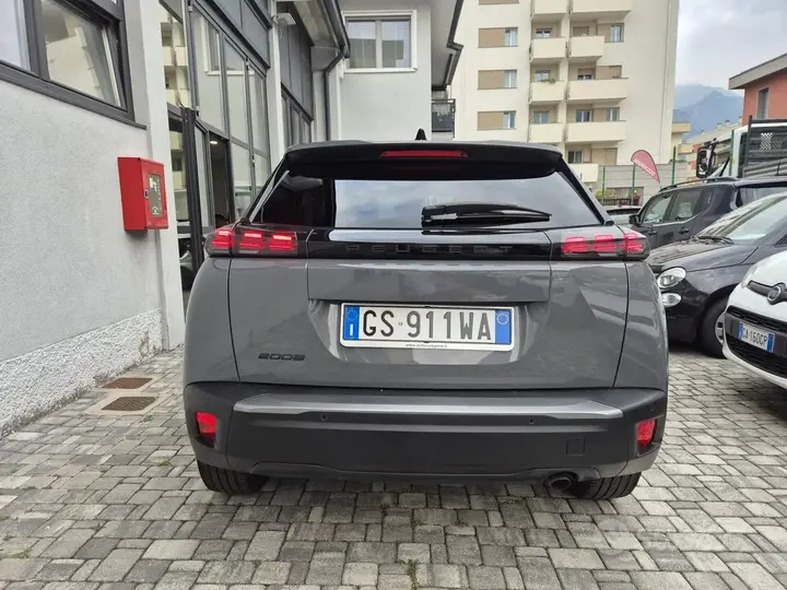 Peugeot 2008 2024 photo 5