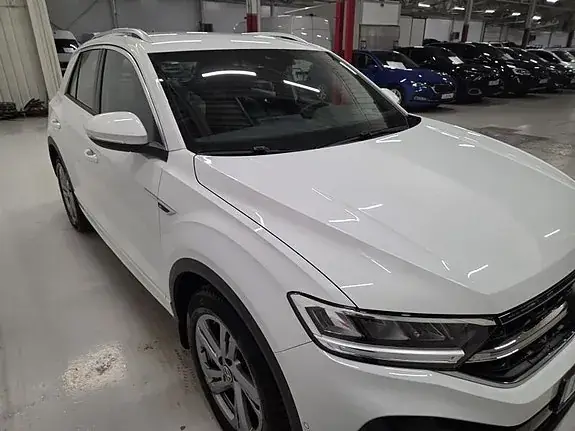 Volkswagen T-Roc 2023 photo 3