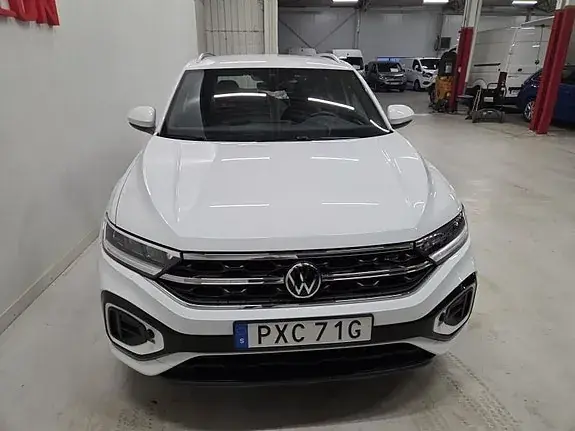 Volkswagen T-Roc 2023 photo 2