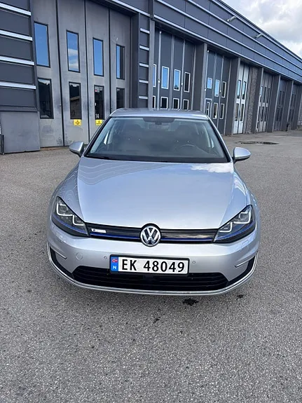 Volkswagen E-Golf 2017 photo 2