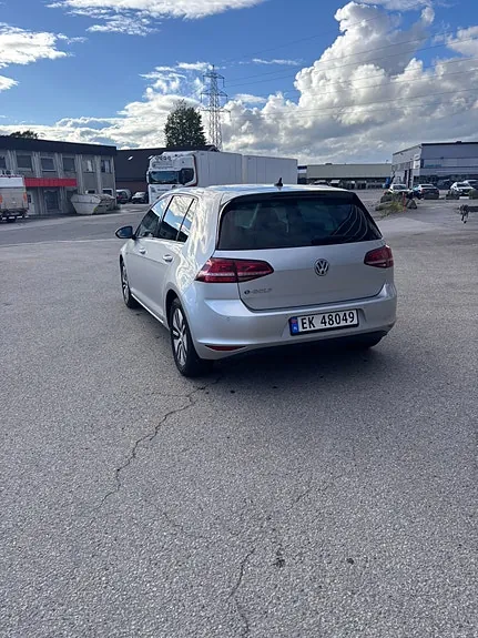 Volkswagen E-Golf 2017 photo 5