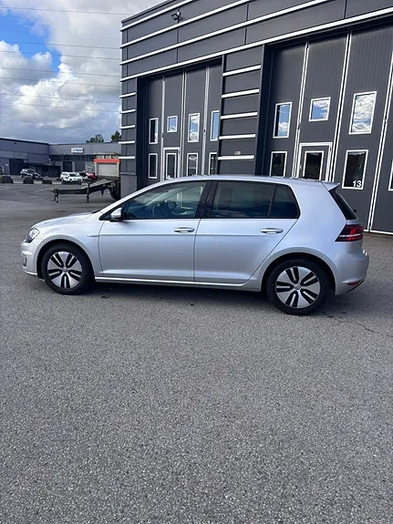Volkswagen E-Golf 2017 photo 4