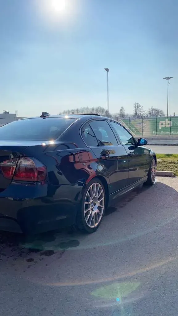 BMW 3 Series 2006 photo 2
