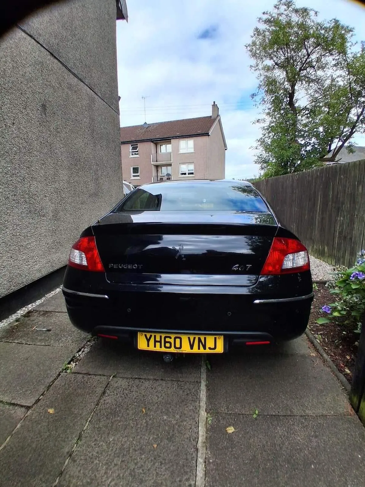 Peugeot 407