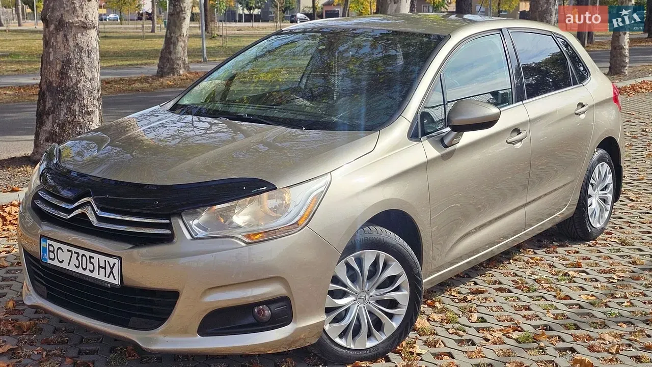 Citroen C4 2012 photo 4
