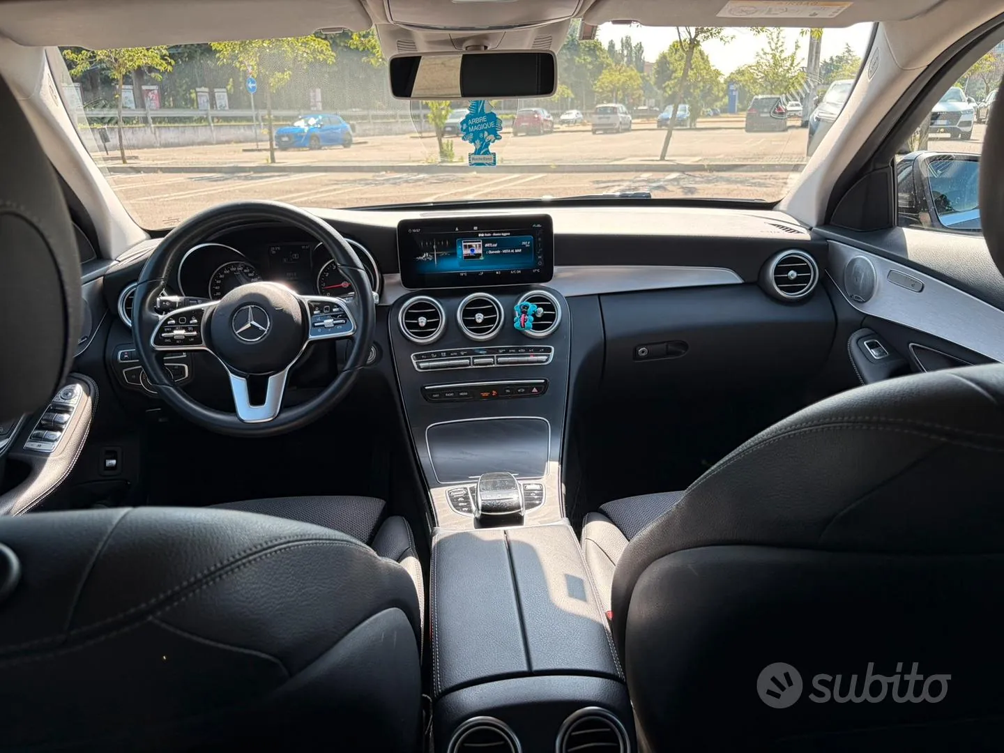 Mercedes-Benz C180 2019 photo 4