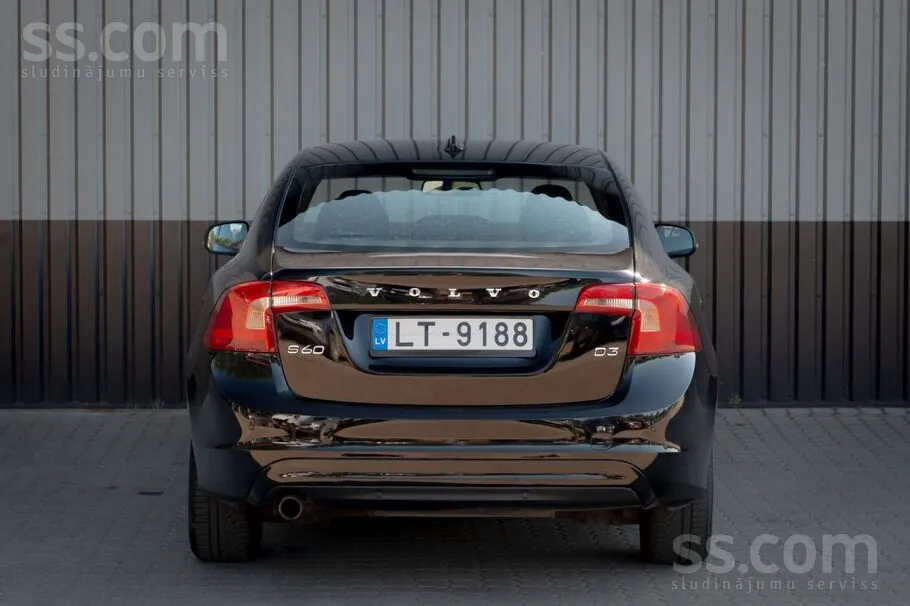 Volvo S60 2015 photo 5