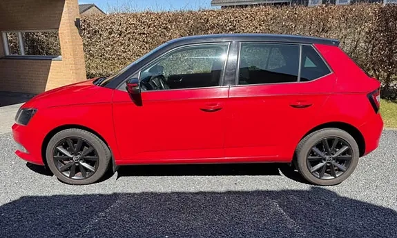 Skoda Fabia 2016 photo 3