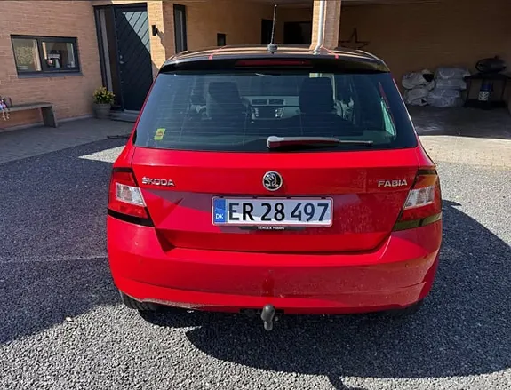 Skoda Fabia 2016 photo 4