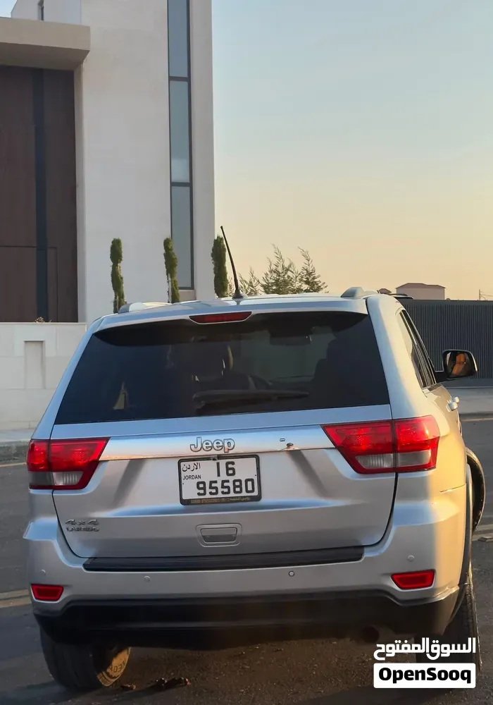Jeep Grand Cherokee 2011 photo 2