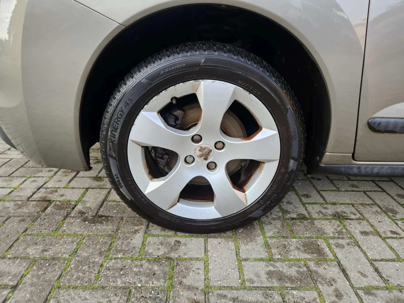 Peugeot 3008 2011 photo 4