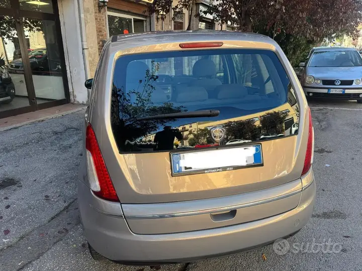 Lancia Musa 2012 photo 2