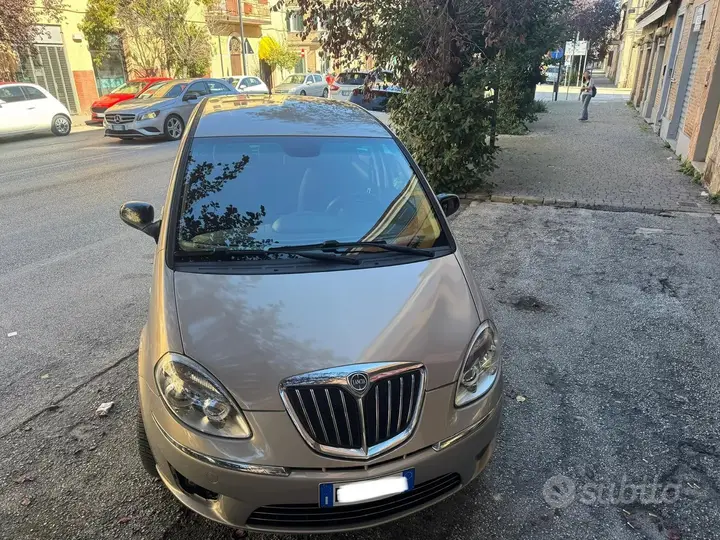 Lancia Musa 2012 photo 4