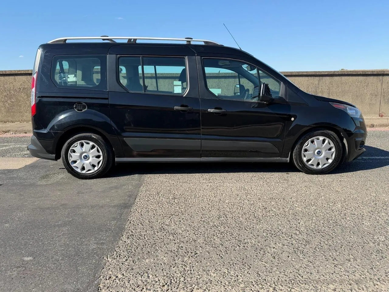 Ford Grand Tourneo Connect 2018 photo 5