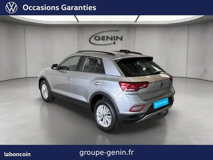 Volkswagen T-Roc 2024 photo 3