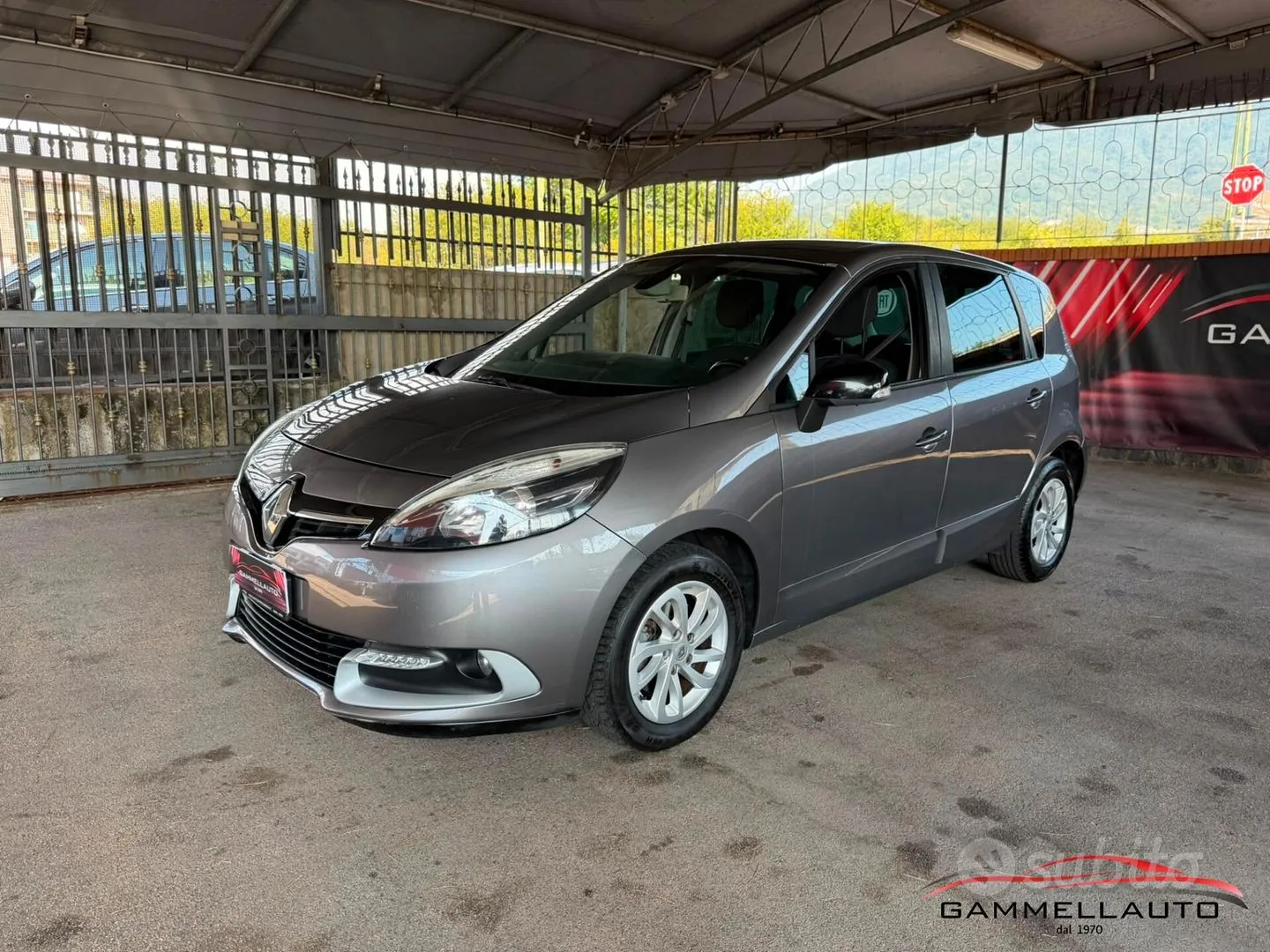 Renault Scenic 2014 photo 2
