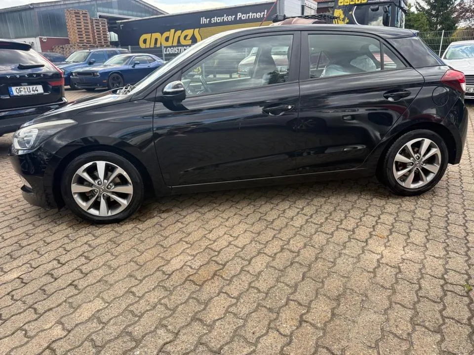 Hyundai I20