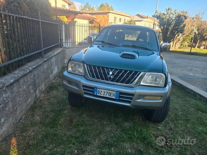 Mitsubishi L200