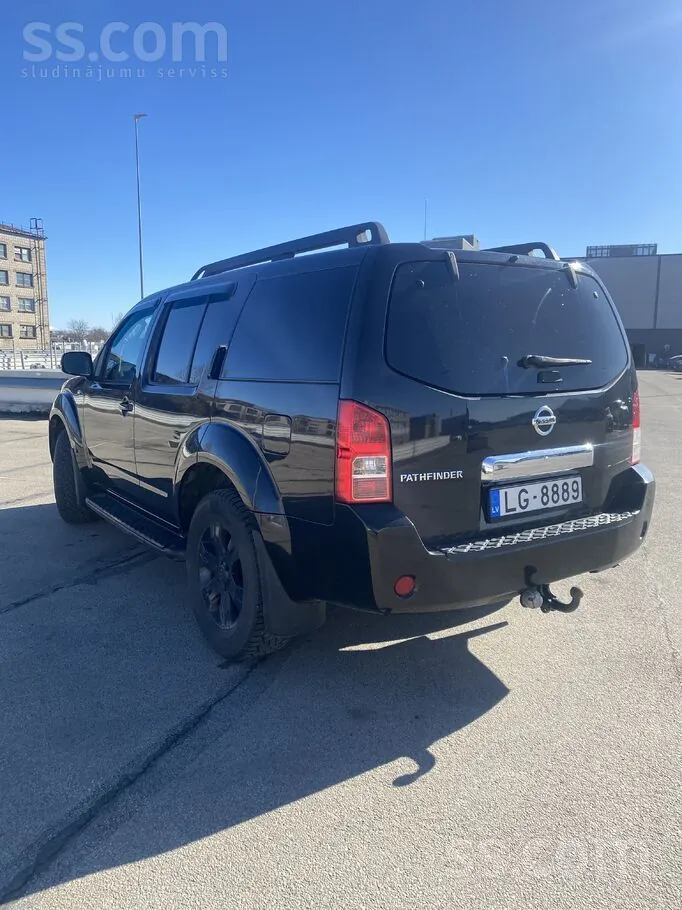 Nissan Pathfinder 2007 photo 2