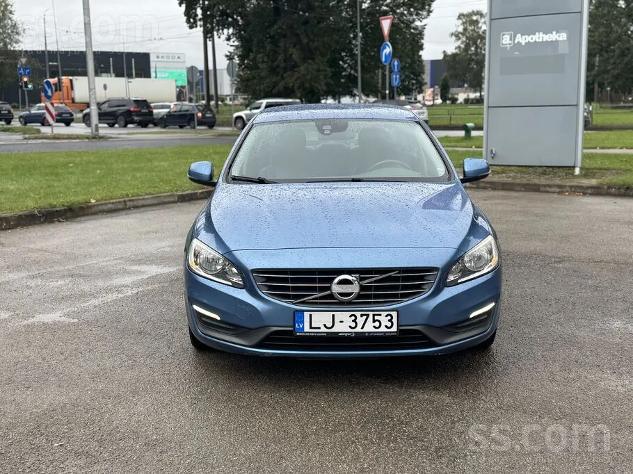 Volvo S60 2014 photo 2
