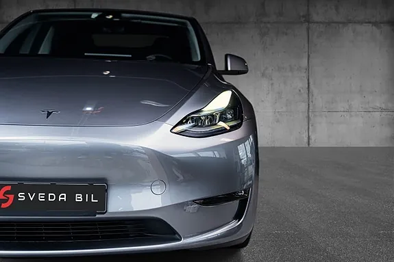 Tesla Model Y 2025 photo 4