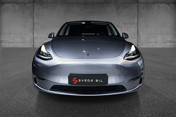 Tesla Model Y 2025 photo 2