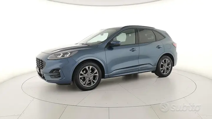 Ford Kuga 2023 photo 2