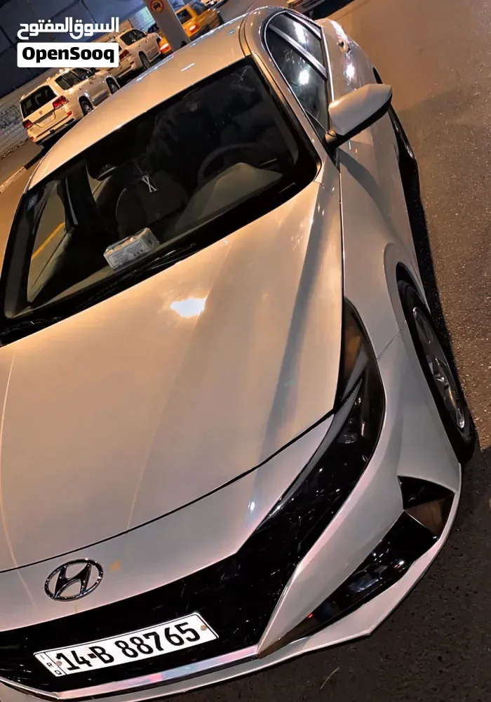 Hyundai Elantra 2023 photo 2