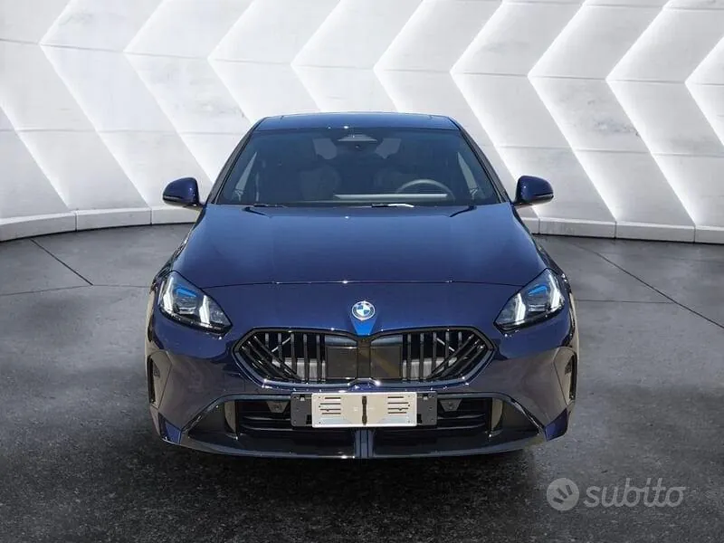 BMW 2 Series Gran Coupe 2026 photo 2