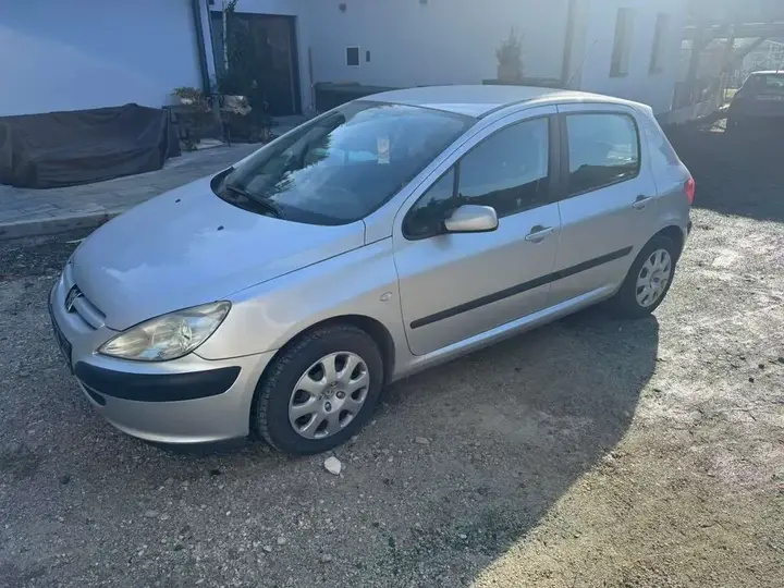 Peugeot 307