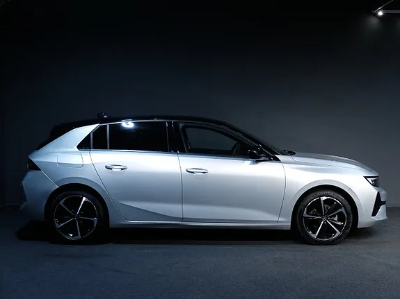 Opel Astra 2025 photo 2