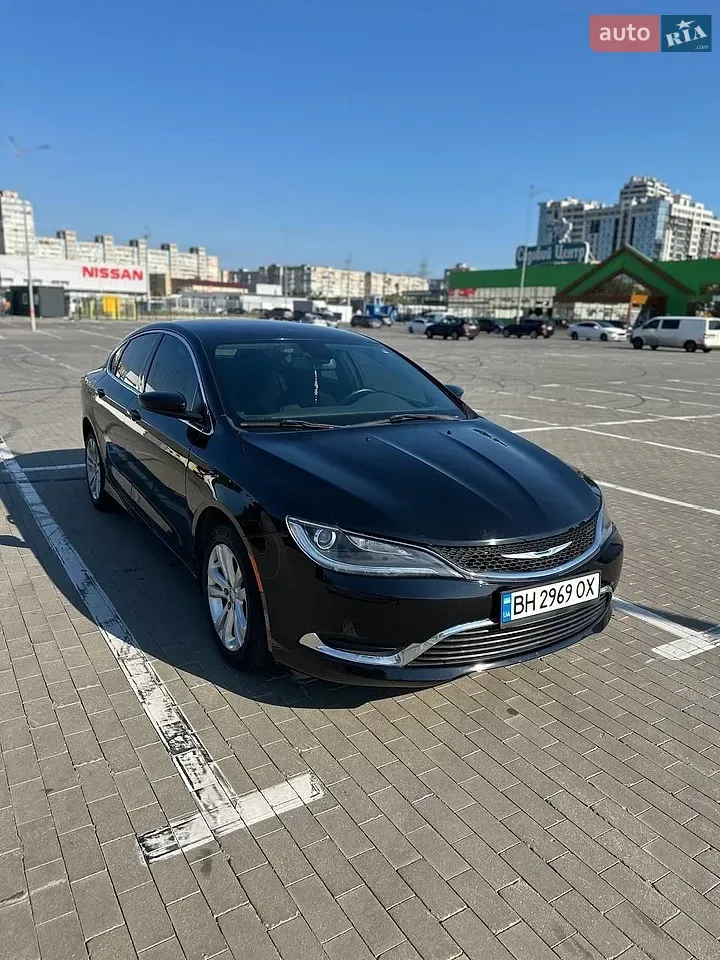 Chrysler 200