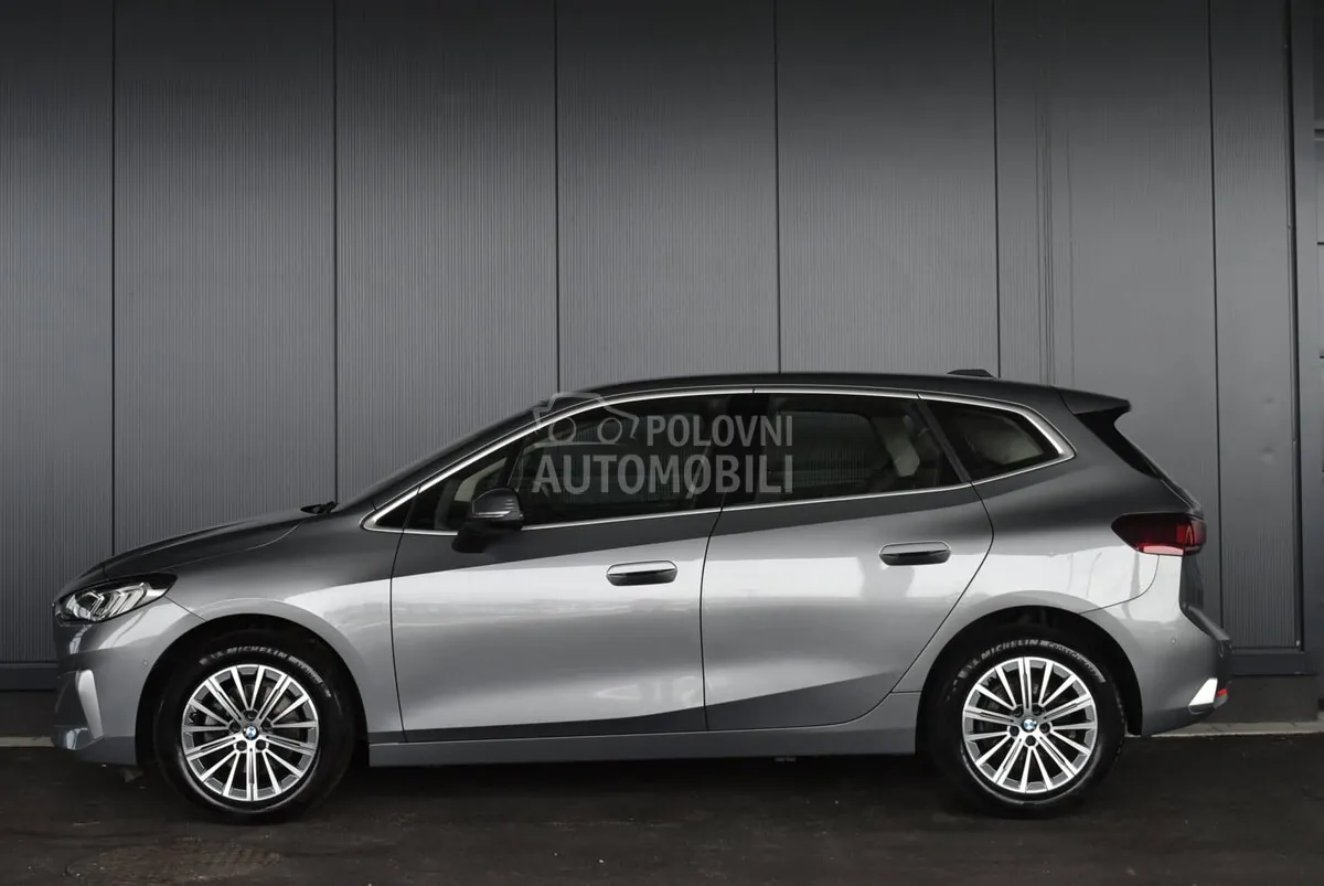 BMW 218 2023 photo 3