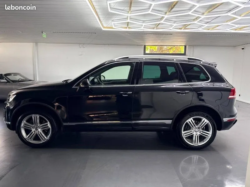 Volkswagen Touareg 2015 photo 4