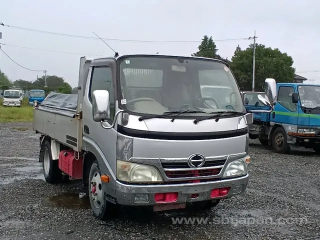 Hino Bdg-Xzu314T