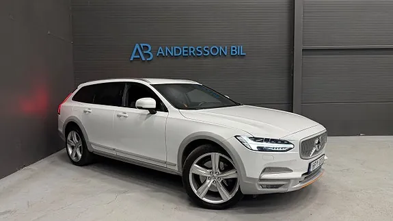 Volvo V90 Cross Country 2018 photo 2
