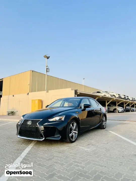 Lexus Is300 2018 photo 2