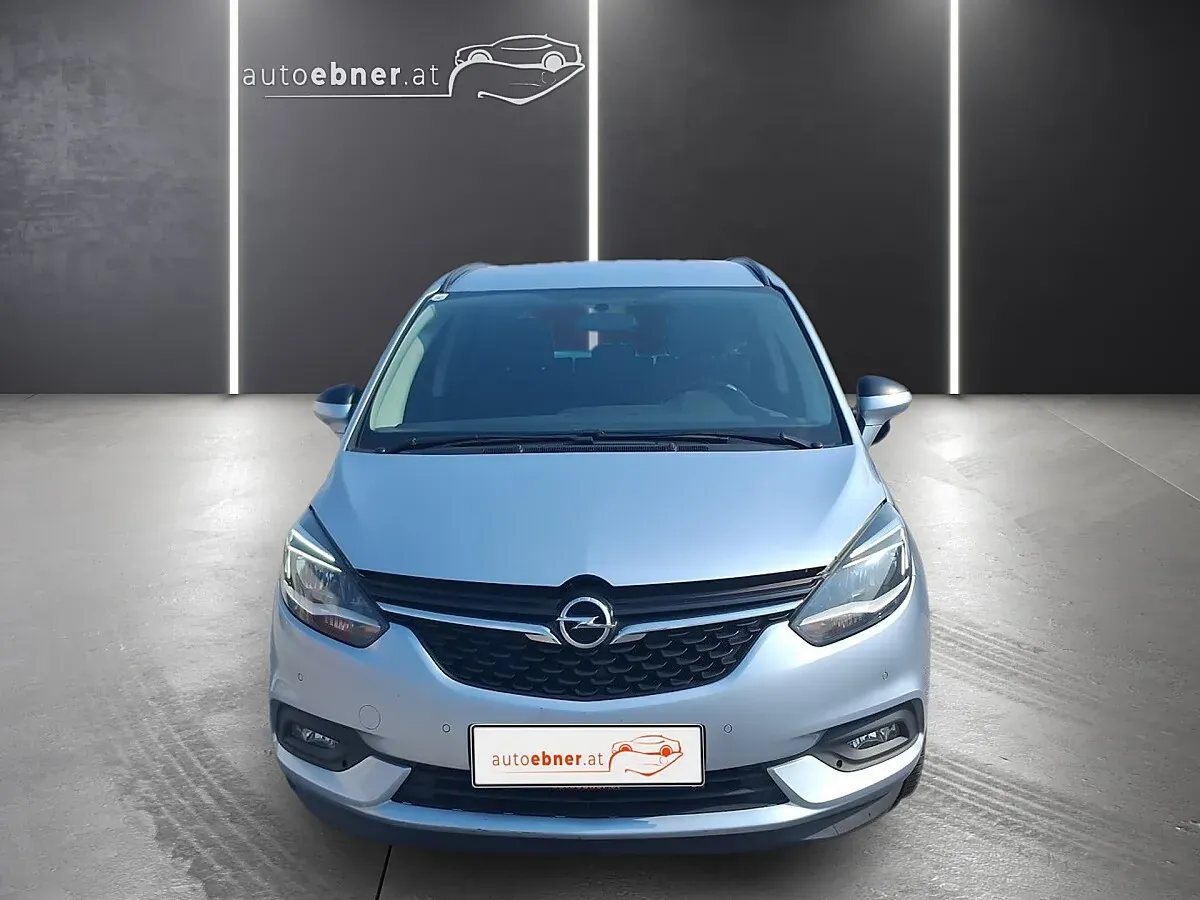 Opel Zafira 2017 photo 2