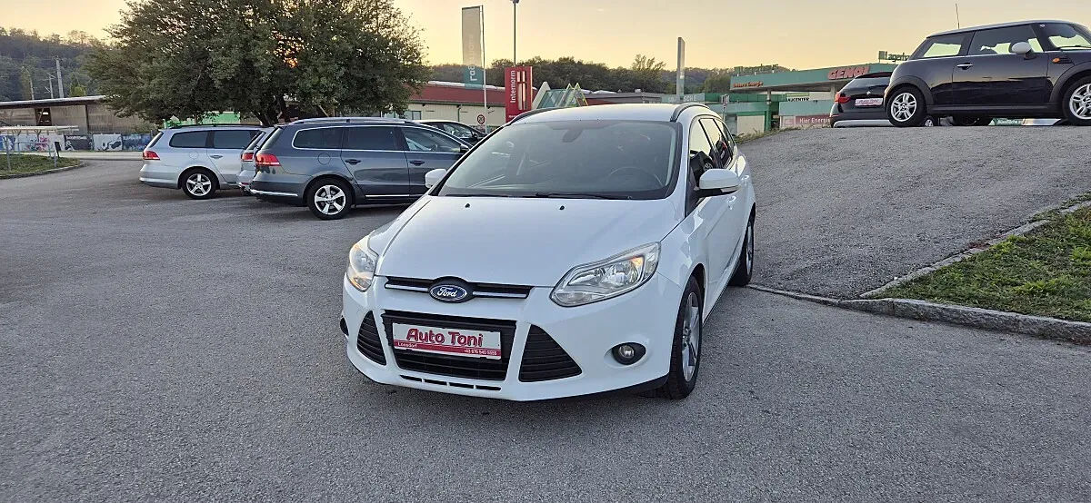 Ford Focus 2014 photo 2