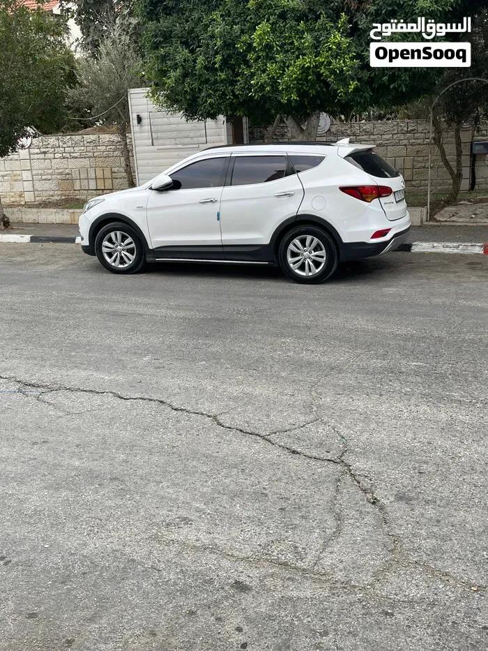 Hyundai Santa Fe 2016 photo 4